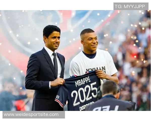 巴黎主席纳赛尔亲临现场观战米兰德比引发热议