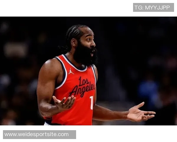 乌度卡确认亚当斯缺席对阵爵士伊森出战与否尚待决定其他球员预计均能参赛 乌度卡确认亚当斯缺席对阵爵士伊森出战与否尚待决定其他球员预计均能参赛